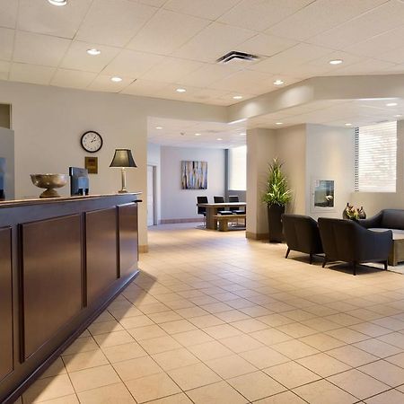 Travelodge Calgary Macleod Trail Εξωτερικό φωτογραφία